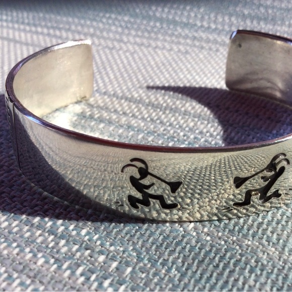 Vintage Native American Sterling Silver Cuff - Dual Dancing Kokopelli’s - Picture 2 of 12